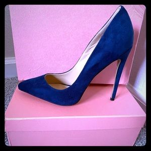 Navy suede pumps